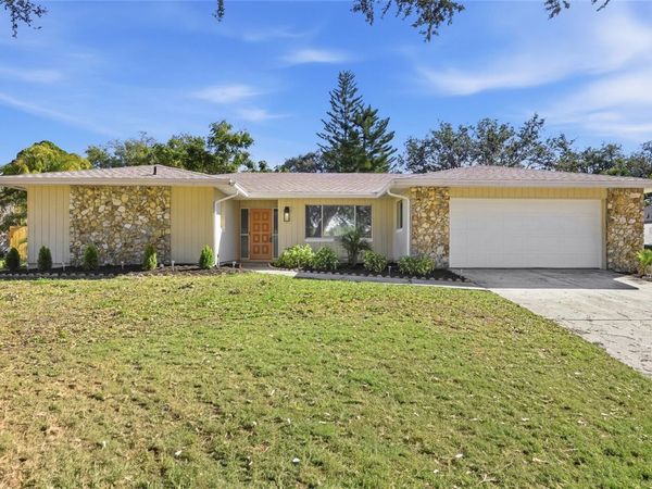 6649 PAMPUS DRIVE, ORLANDO, FL 32819