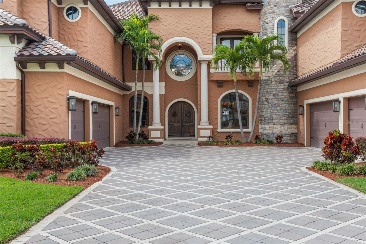 5745 Emerington Crescent, Orlando, FL 32819 Photo