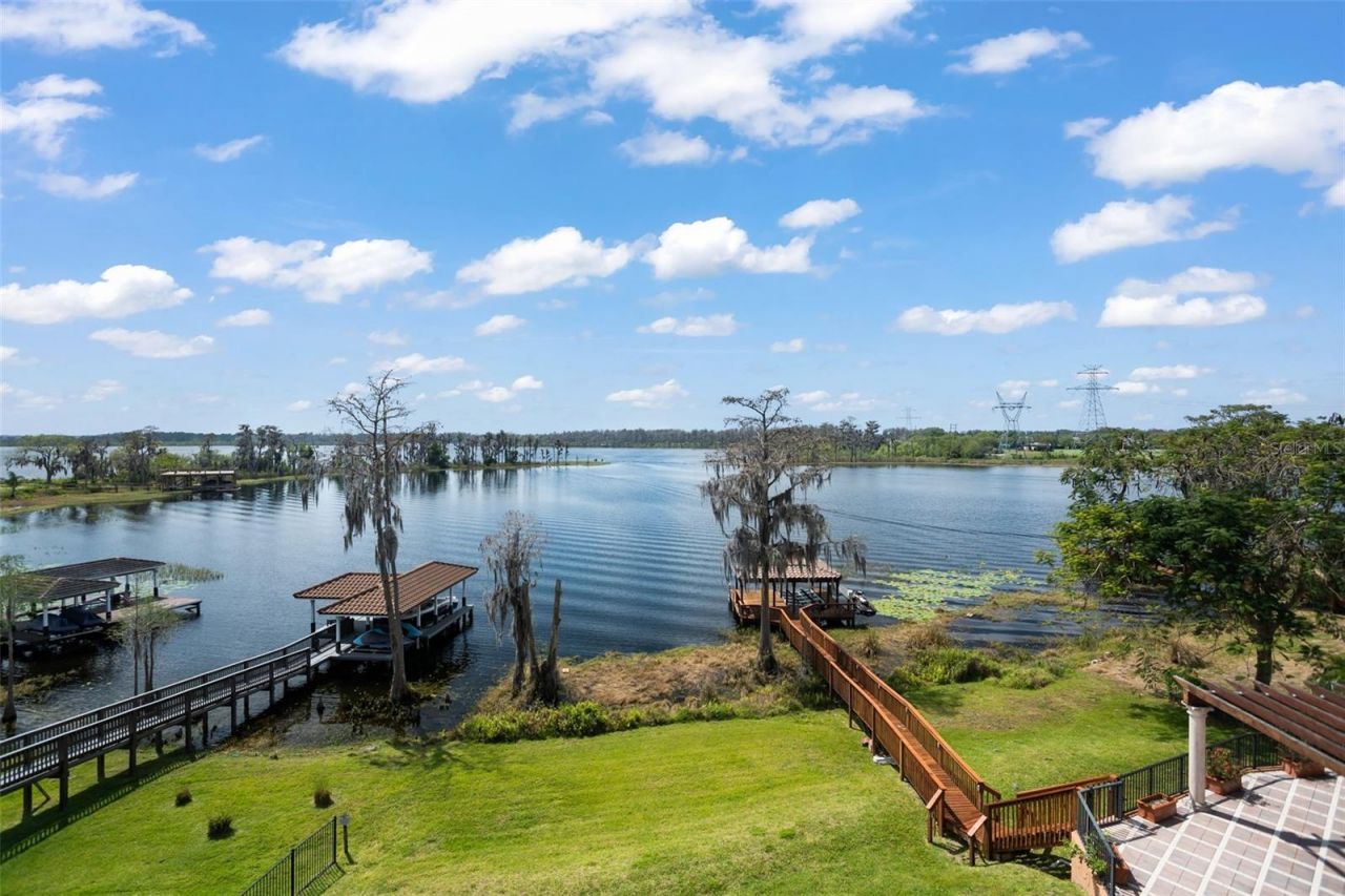 5745 Emerington Crescent, Orlando, FL 32819 Photo