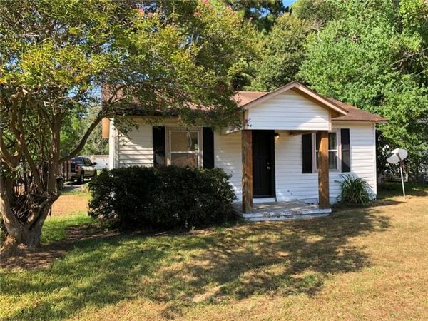 325 VERNON Street, New Llano, LA 71461