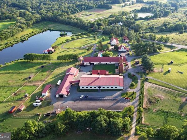 15158 BERLIN TURNPIKE , PURCELLVILLE, VA 20132