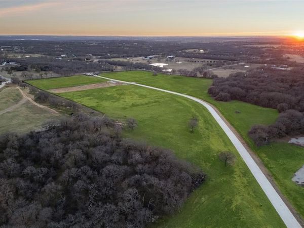 625 Wiesen Way , Bartonville, TX 76226