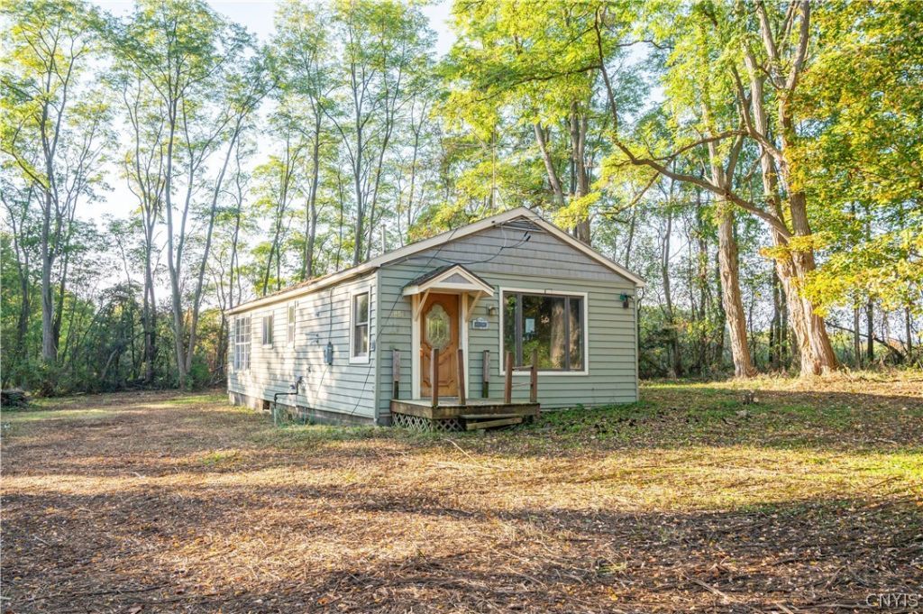 6858 Fairway Drive, Westmoreland, NY 13490 Main Photo