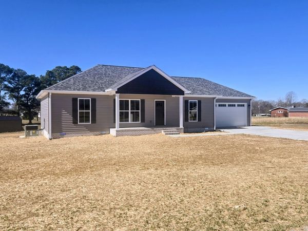 98 College Court, Leoma, TN 38468