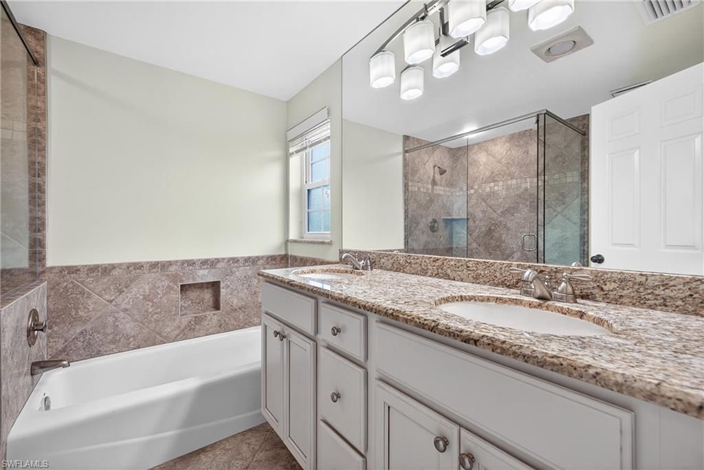 5899 Chanteclair Dr, Unit 211, Naples, FL 34108 Photo