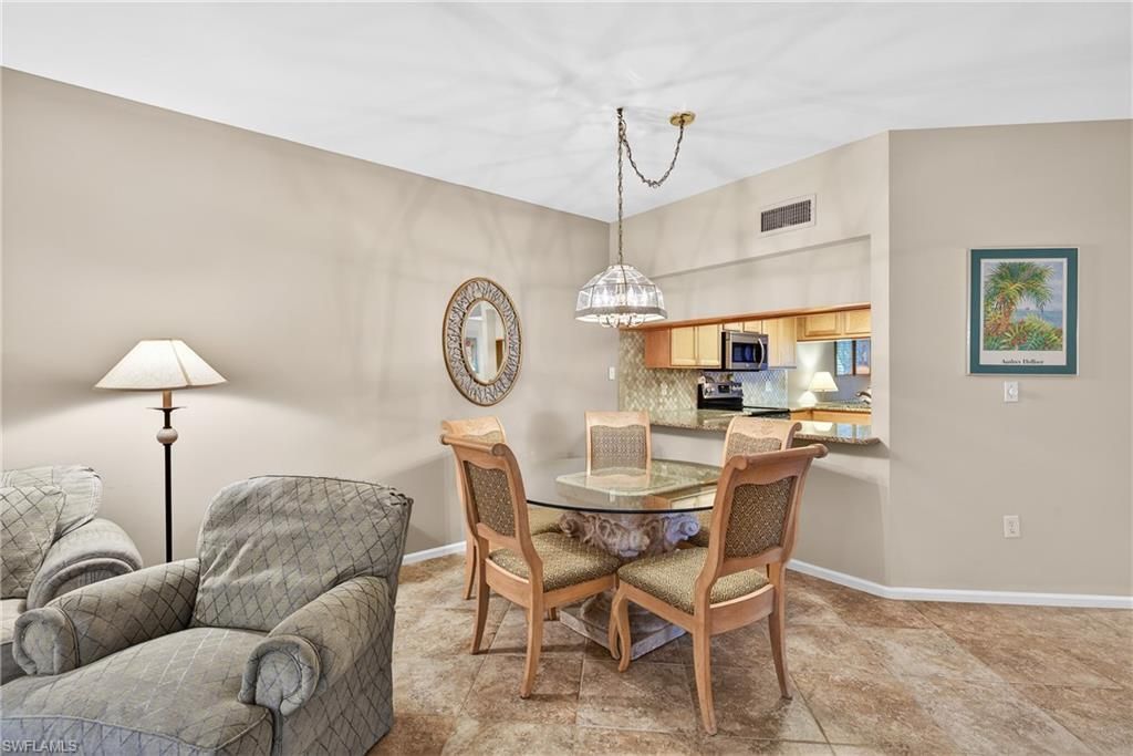 5899 Chanteclair Dr, Unit 211, Naples, FL 34108 Photo