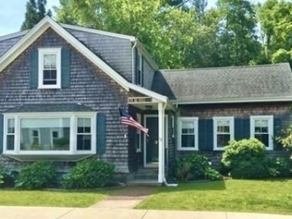 38 South St, Marion, MA 02738