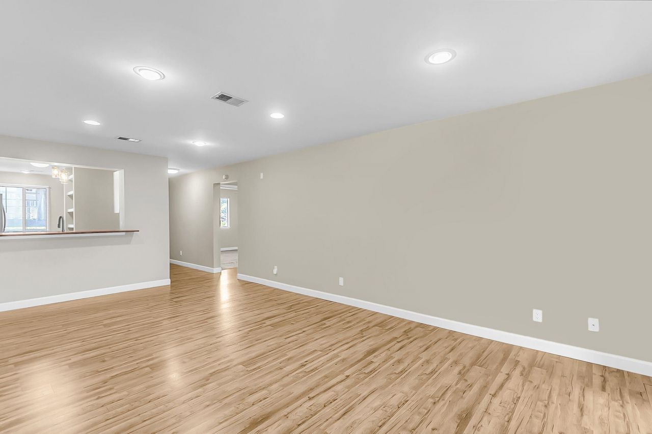 1530 Fort Johnson Road Photo 5