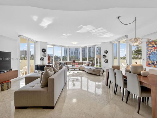 19333 Collins Ave, Unit 510, Sunny Isles Beach, FL 33160