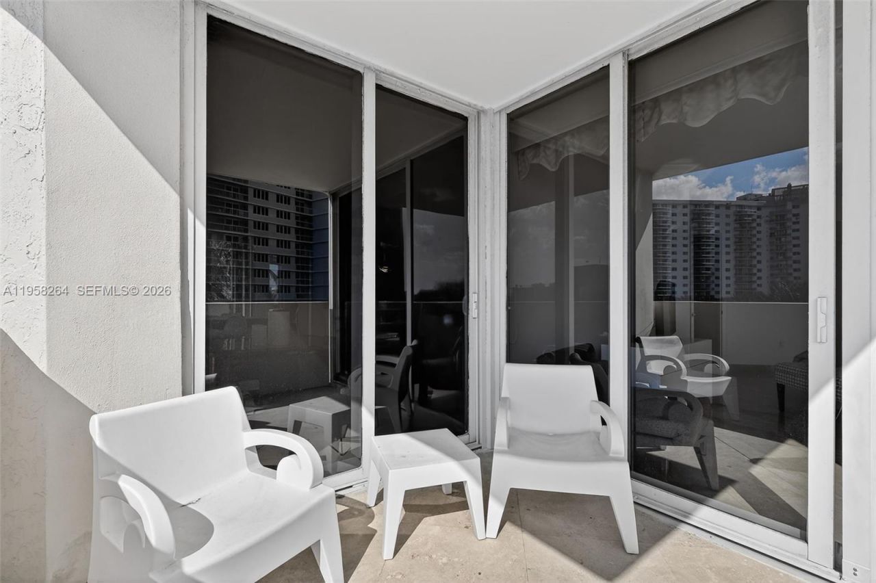 19333 Collins Ave, Unit 510, Sunny Isles Beach, FL 33160 Photo