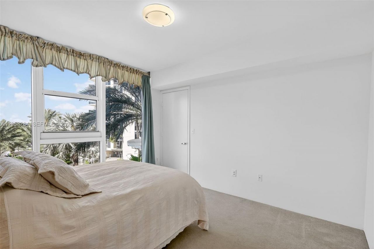 19333 Collins Ave, Unit 510, Sunny Isles Beach, FL 33160 Photo