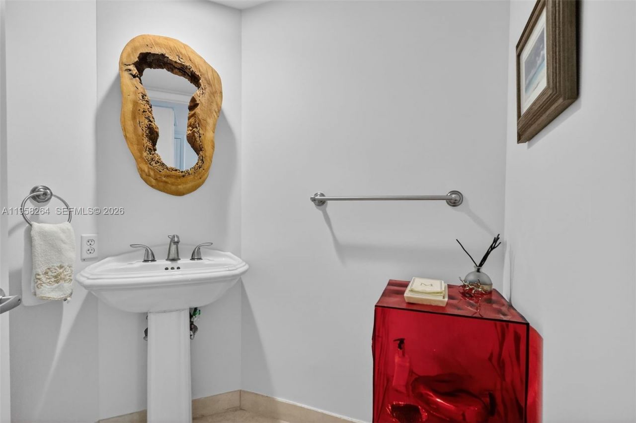 19333 Collins Ave, Unit 510, Sunny Isles Beach, FL 33160 Photo