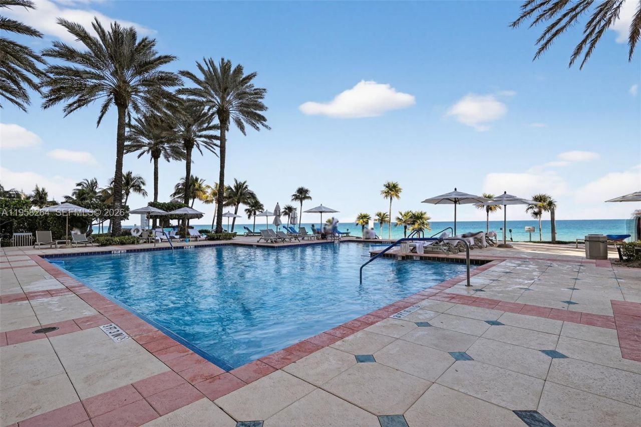 19333 Collins Ave, Unit 510, Sunny Isles Beach, FL 33160 Photo