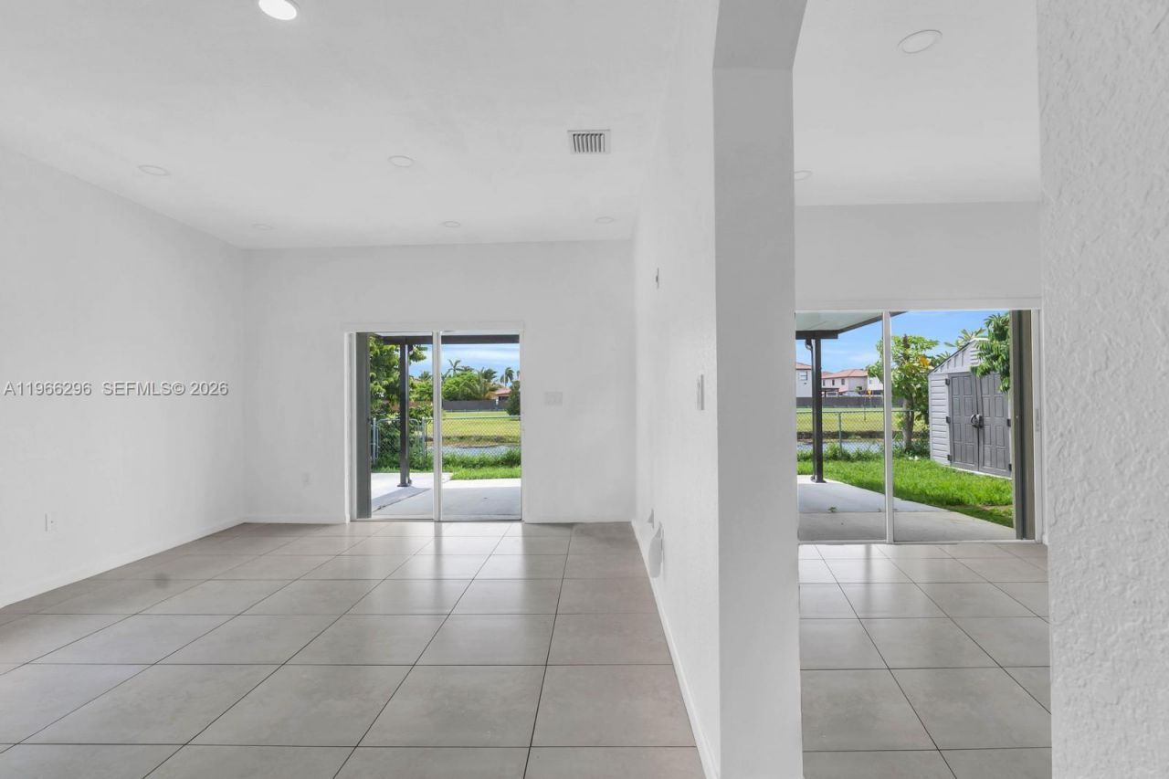 22572 SW 103rd Ct, Cutler Bay, FL 33190 Photo