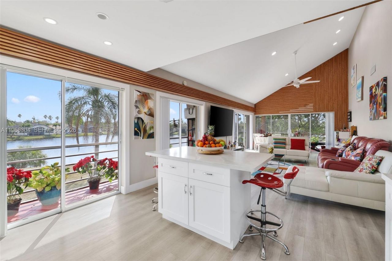 7531 NW 86th Ter, Unit 201, Tamarac, FL 33321 Photo