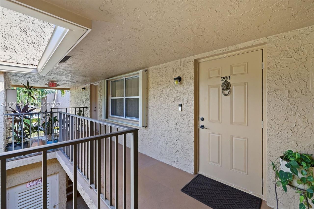 7531 NW 86th Ter, Unit 201, Tamarac, FL 33321 Photo