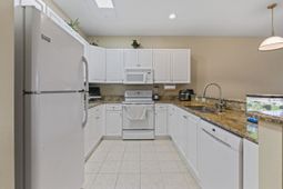 1033 World Tour Blvd. photo 4