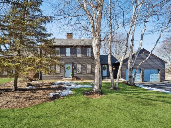 10562 Town Hall Road, Belvidere, IL 61008