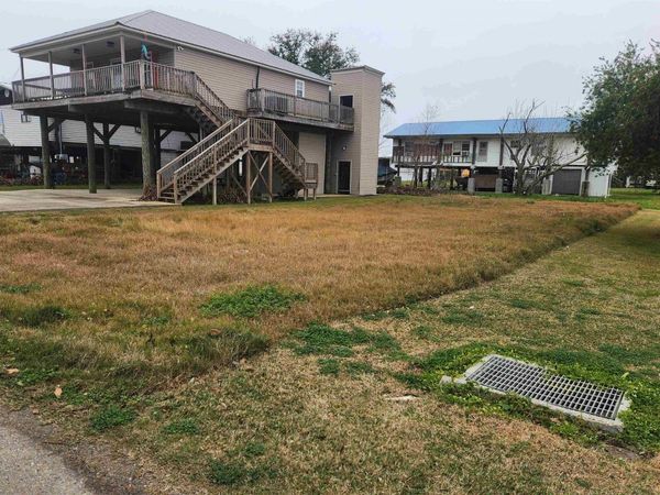 Lot 6 Iris Ln, Grand Isle, LA 70358