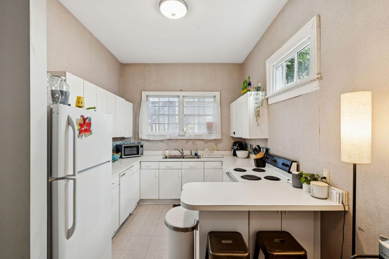 208 Calhoun Street Photo 19