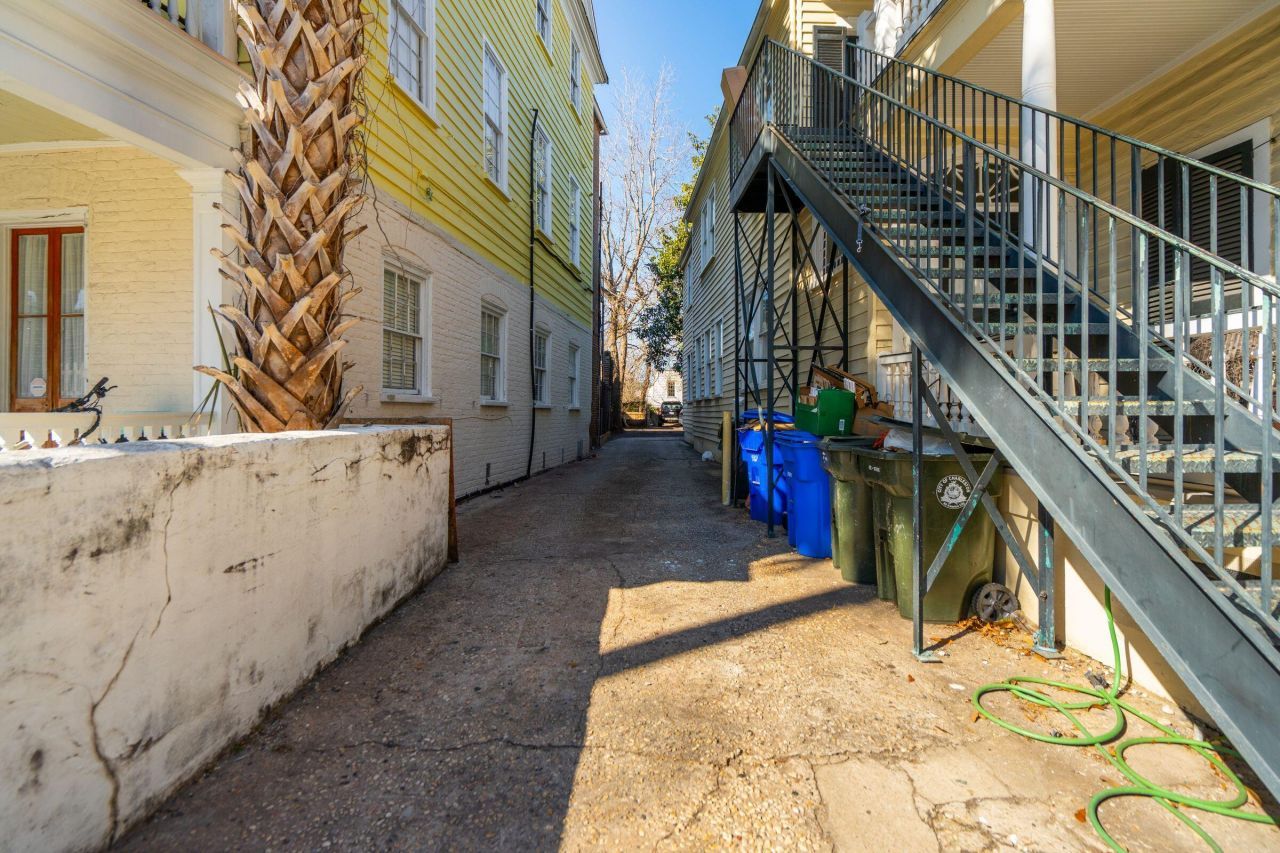 208 Calhoun Street Photo 53