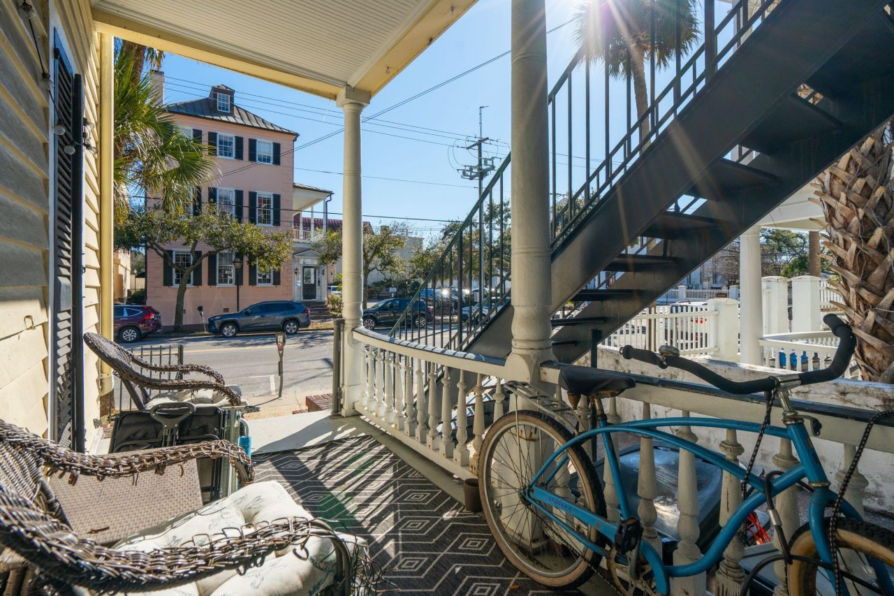 208 Calhoun Street Photo 68