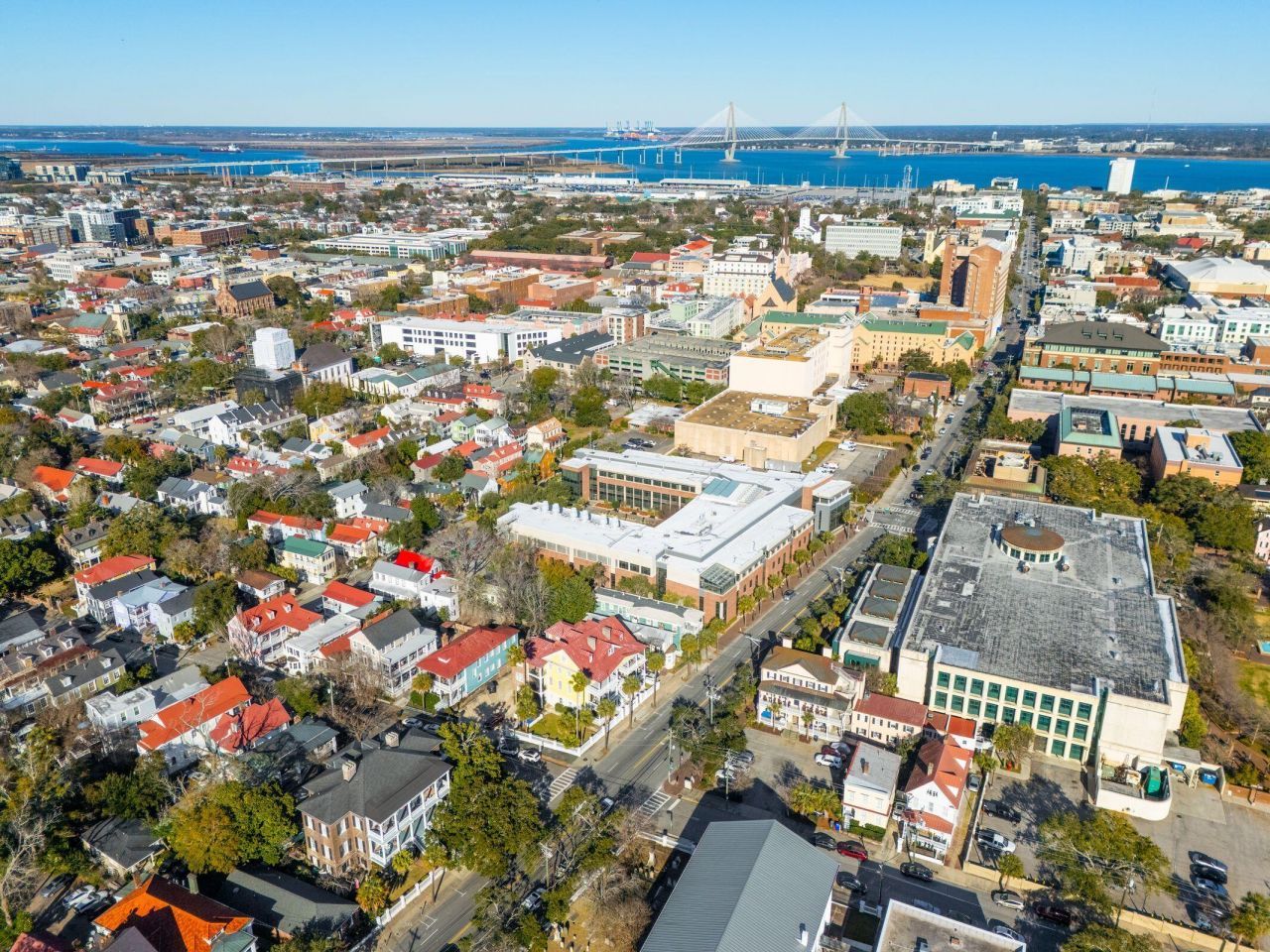 208 Calhoun Street Photo 8