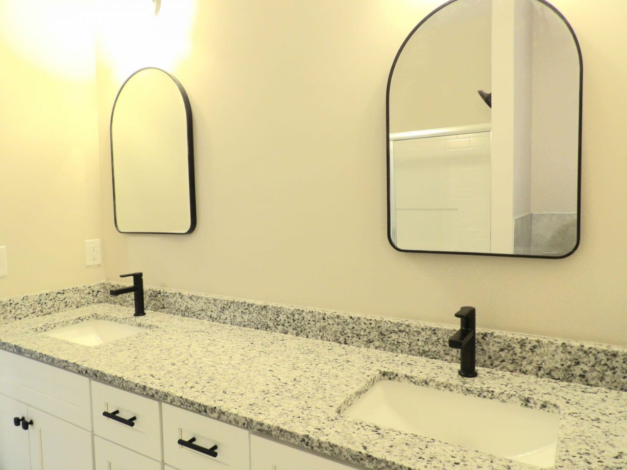 33 Clara Court Photo 12