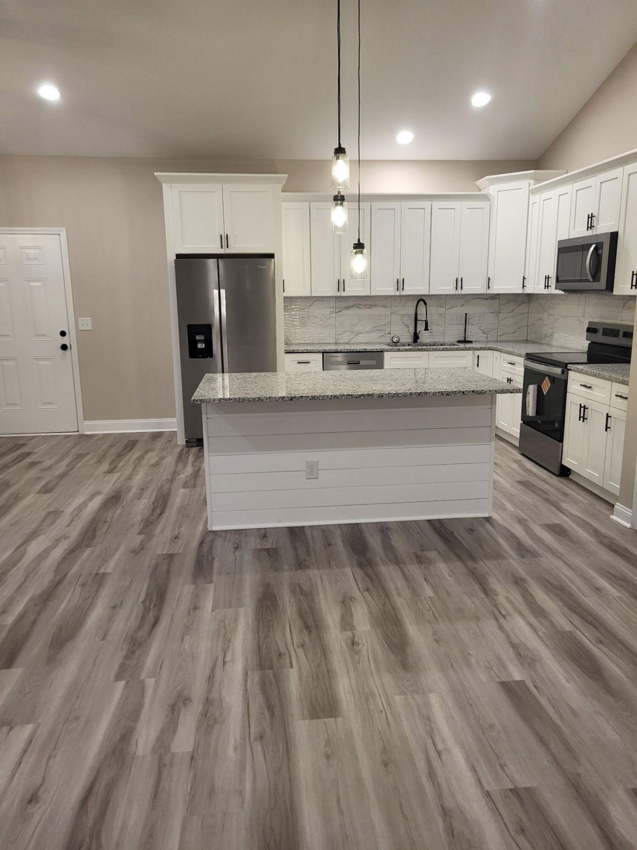 33 Clara Court Photo 7