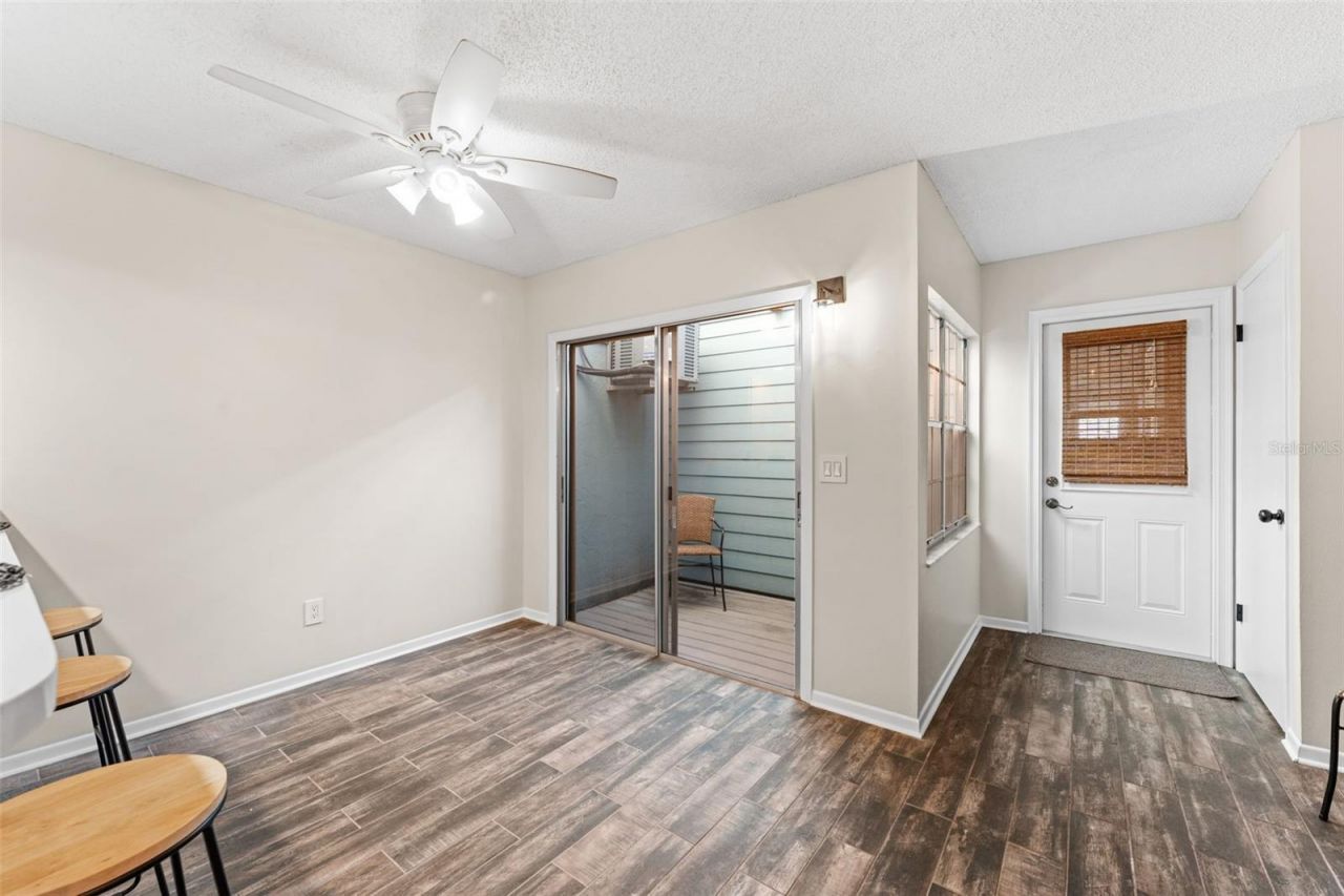 101 N Pine Street, Unit 2, New Smyrna Beach, FL 32169 Photo