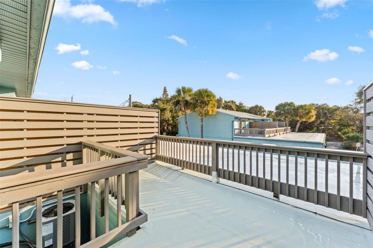101 N Pine Street, Unit 2, New Smyrna Beach, FL 32169 Photo