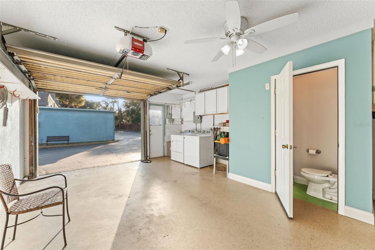 101 N Pine Street, Unit 2, New Smyrna Beach, FL 32169 Photo