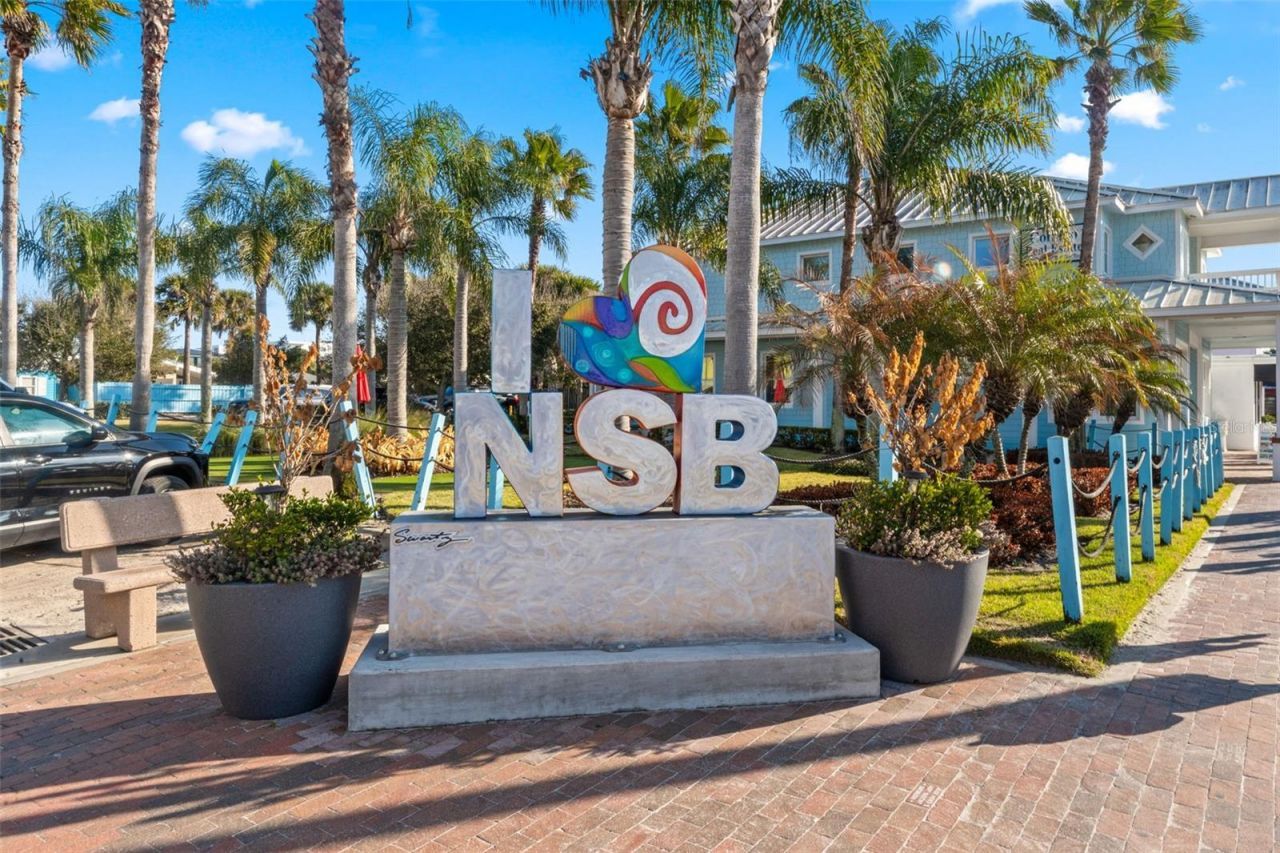 101 N Pine Street, Unit 2, New Smyrna Beach, FL 32169 Photo