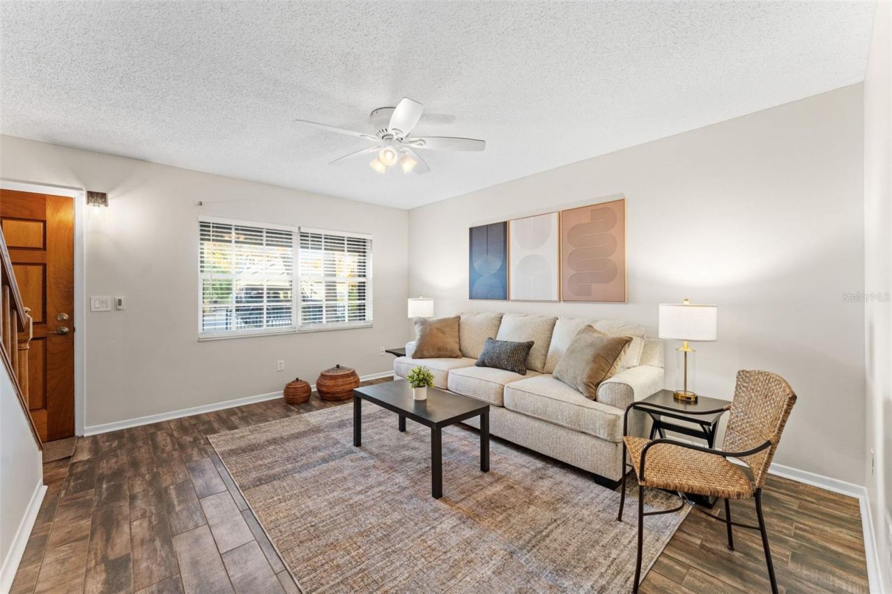 101 N Pine Street, Unit 2, New Smyrna Beach, FL 32169 Photo