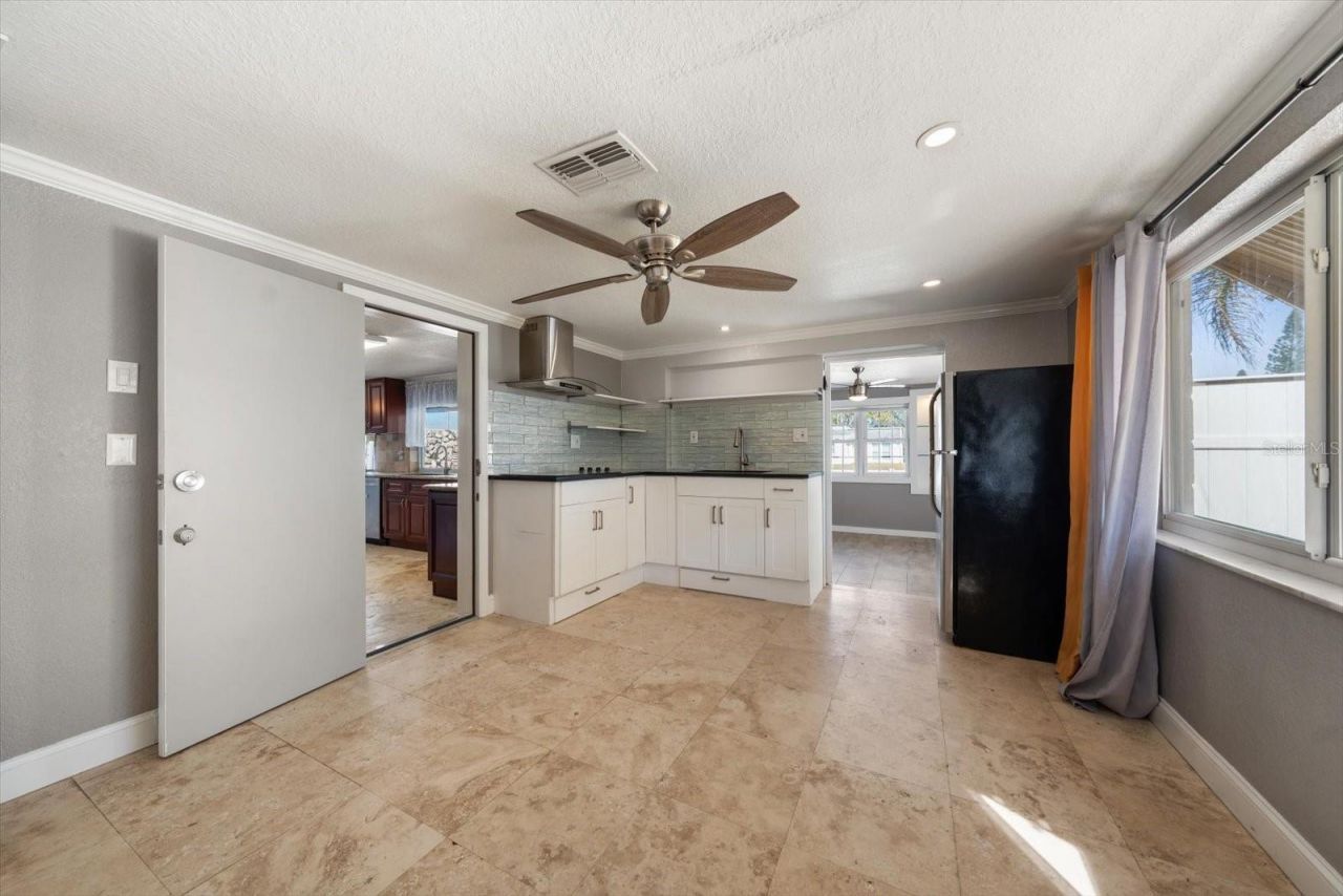 4025 Sail Drive, New Port Richey, FL 34652 Photo