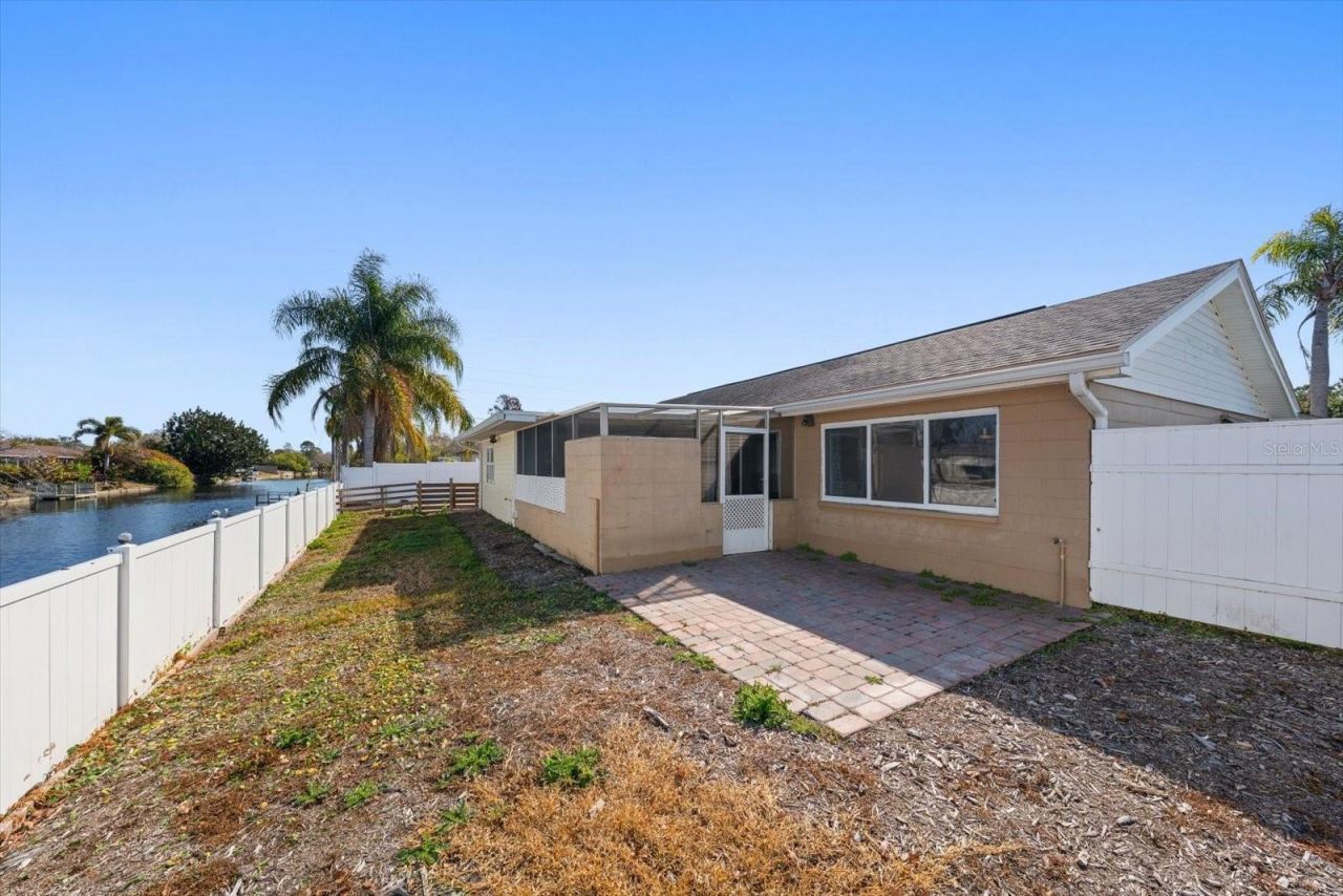 4025 Sail Drive, New Port Richey, FL 34652 Photo