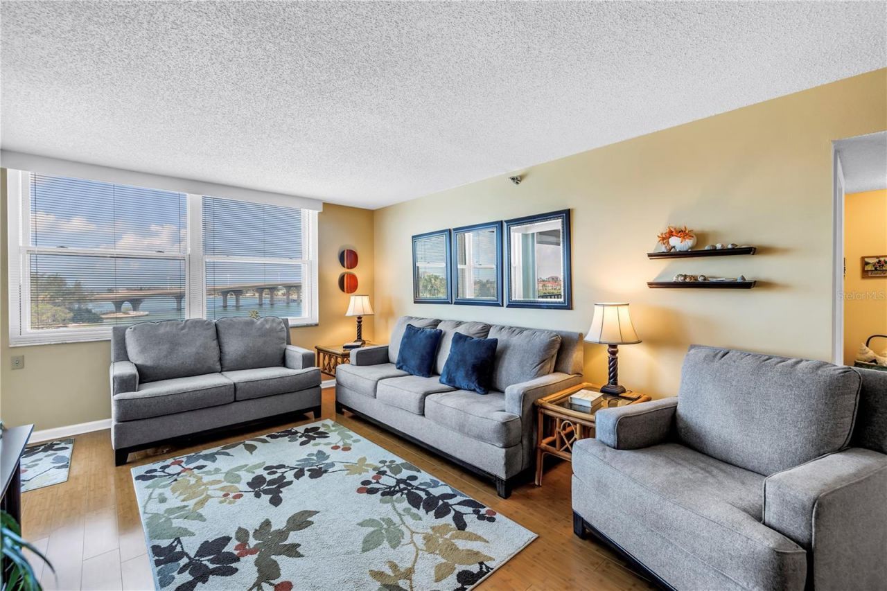 6265 Sun Boulevard, Unit 605, Saint Petersburg, FL 33715 Photo