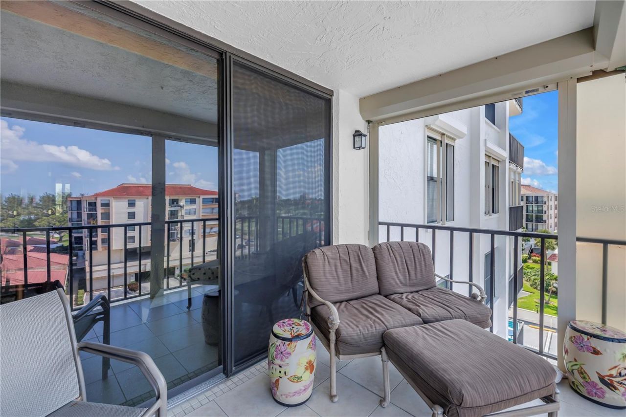6265 Sun Boulevard, Unit 605, Saint Petersburg, FL 33715 Photo