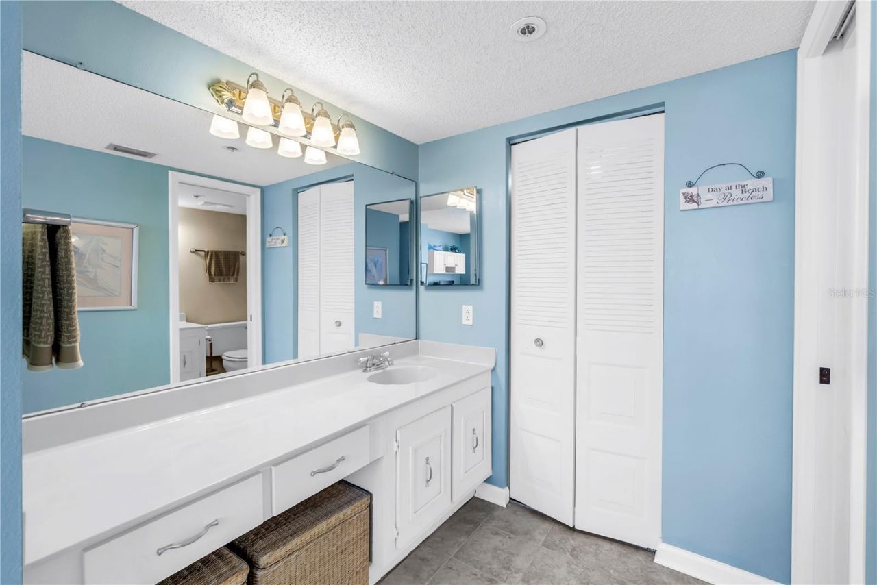 6265 Sun Boulevard, Unit 605, Saint Petersburg, FL 33715 Photo