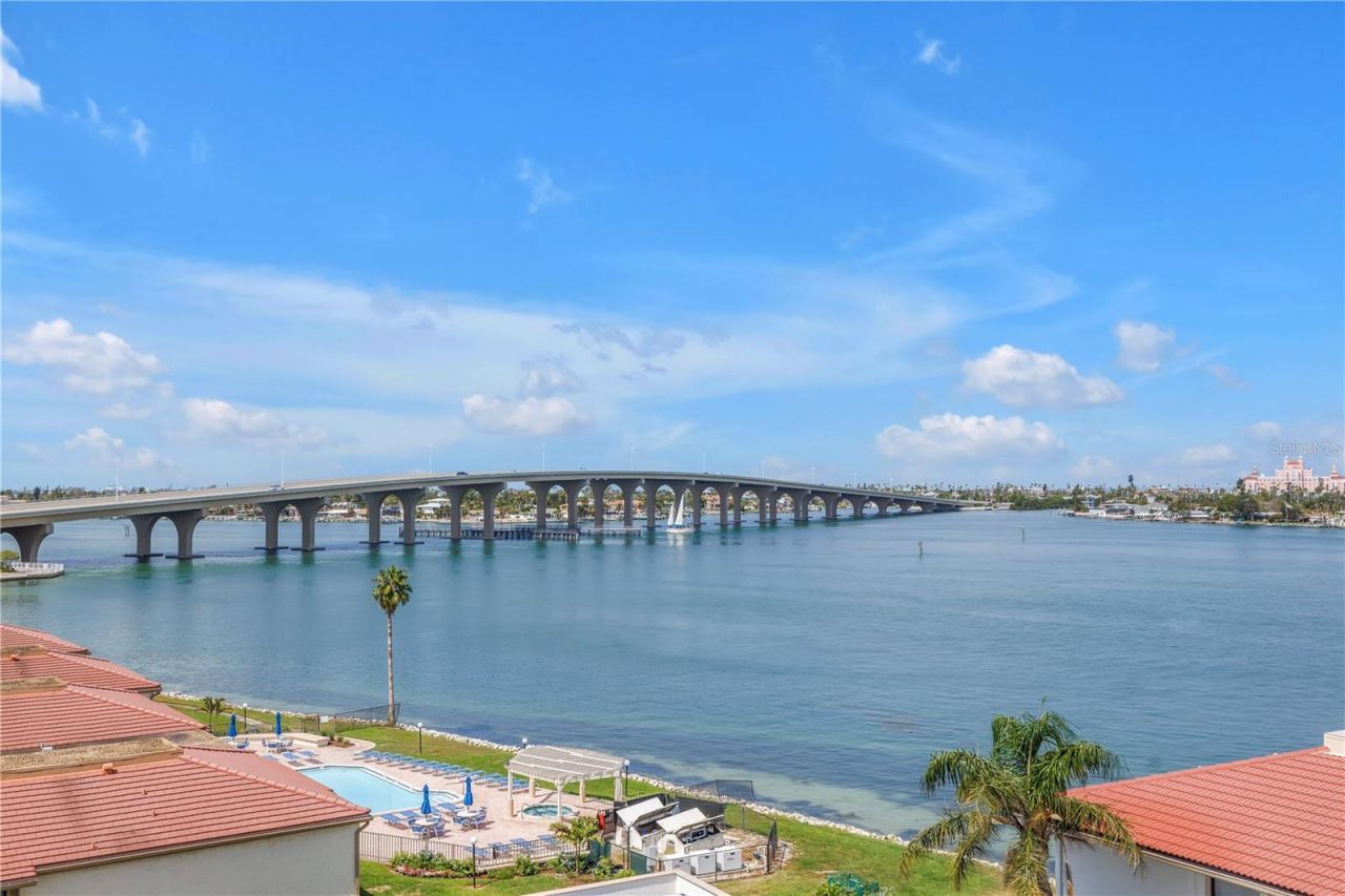 6265 Sun Boulevard, Unit 605, Saint Petersburg, FL 33715 Photo