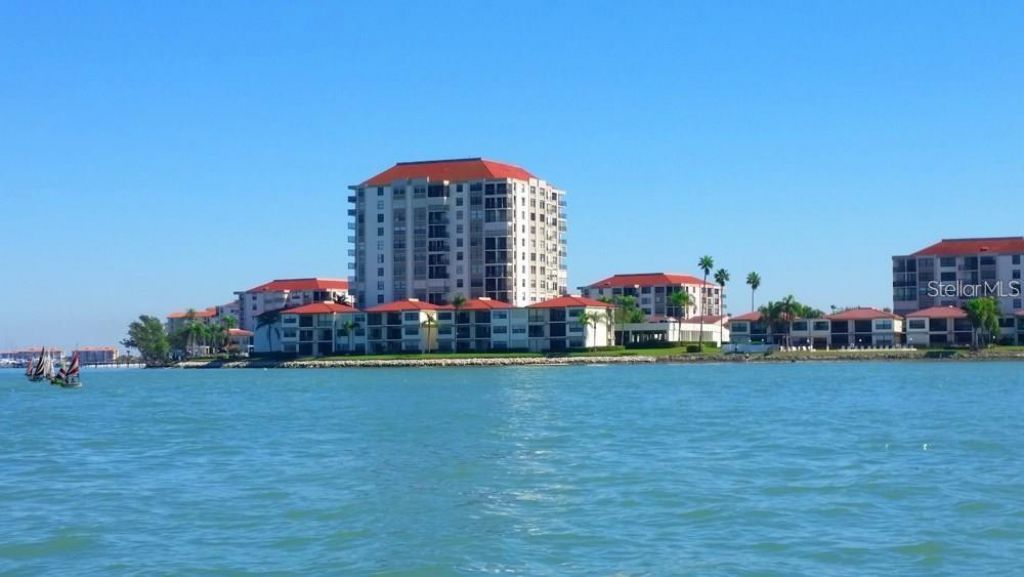 6265 Sun Boulevard, Unit 605, Saint Petersburg, FL 33715 Photo