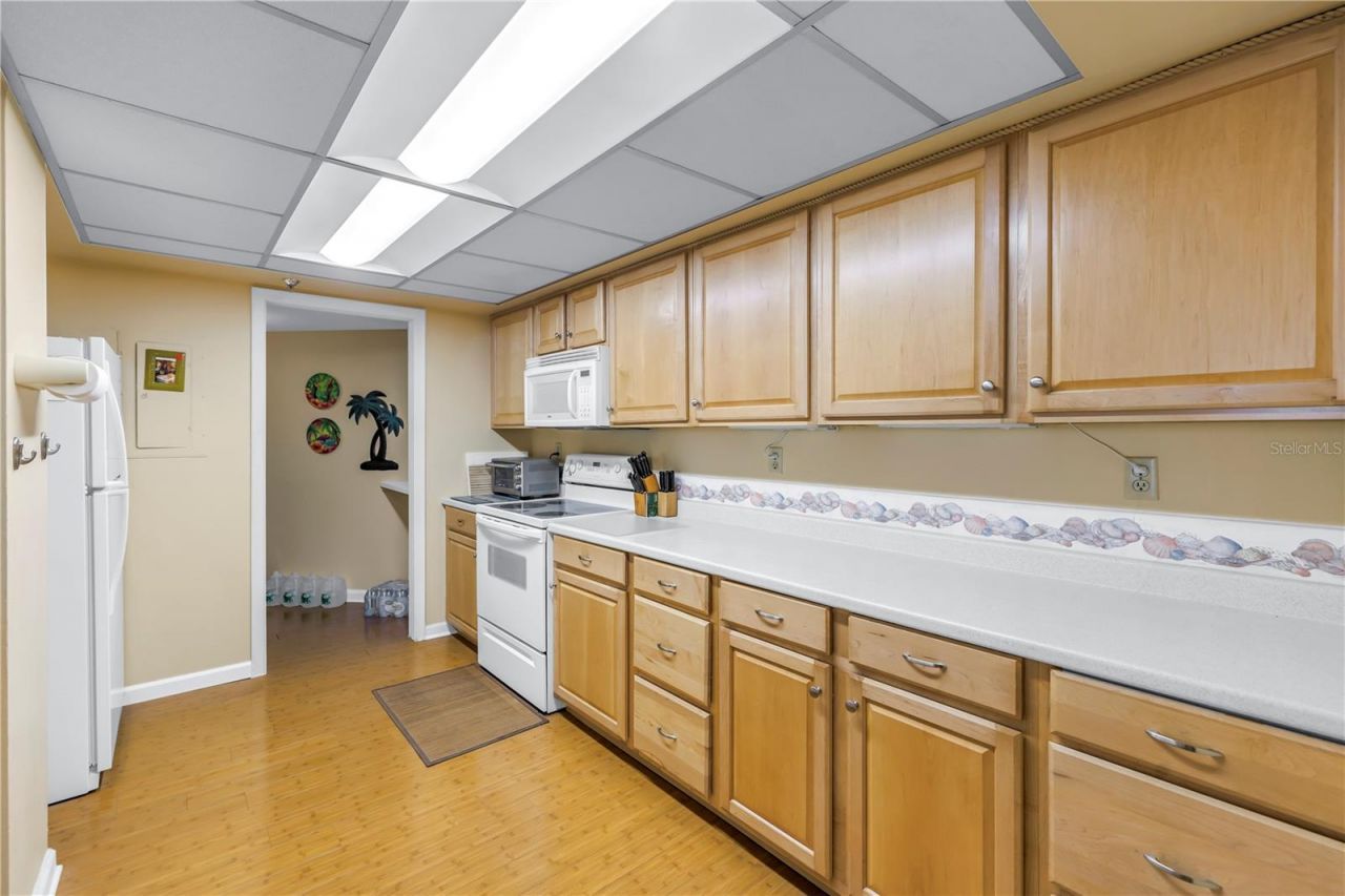 6265 Sun Boulevard, Unit 605, Saint Petersburg, FL 33715 Photo