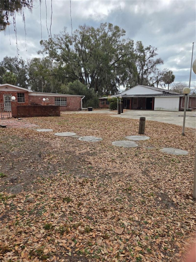 4911 W Sam Allen Road, Plant City, FL 33565 Photo