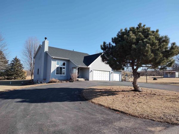 4777 Raymond Drive, BELVIDERE, IL 61008