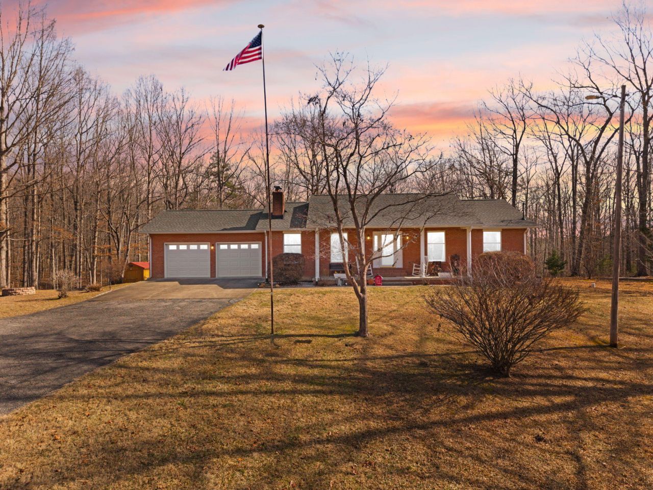 9757 E Williamsburg Street, Whitley City, KY 42653 Main Photo