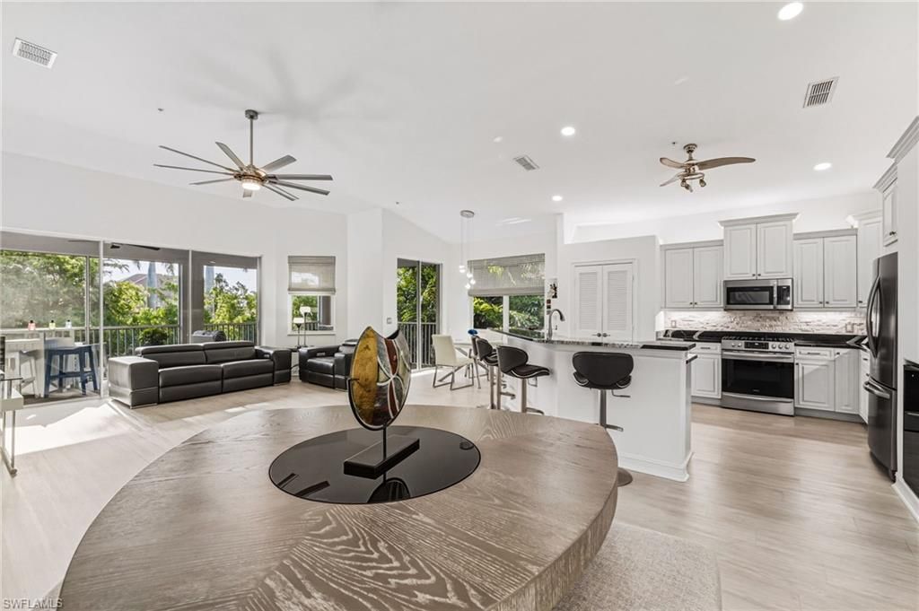 11033 Harbour Yacht Ct, Unit 202, Fort Myers, FL 33908 Photo