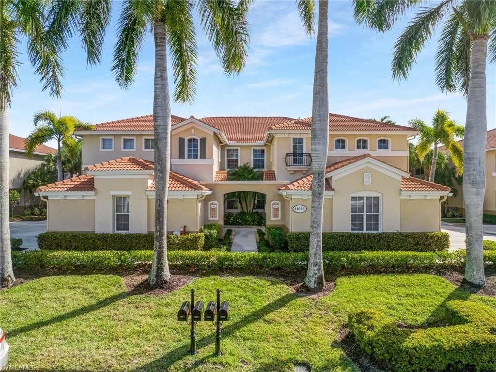 11033 Harbour Yacht Ct, Unit 202, Fort Myers, FL 33908 Photo