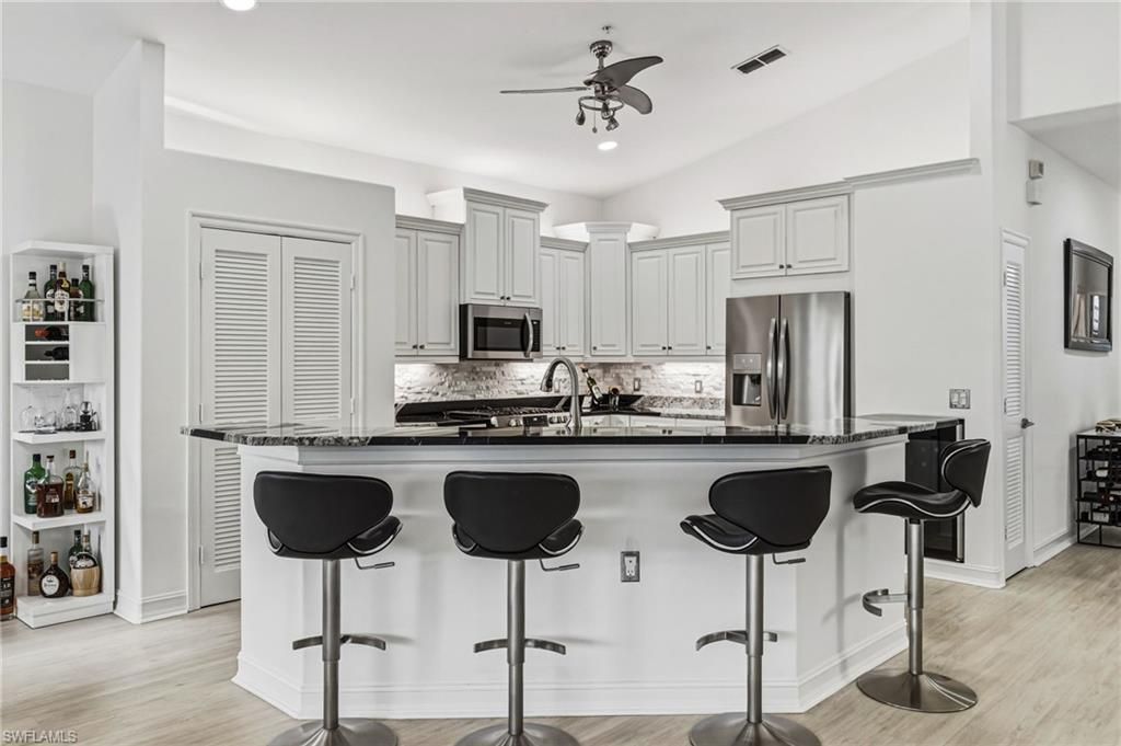11033 Harbour Yacht Ct, Unit 202, Fort Myers, FL 33908 Photo
