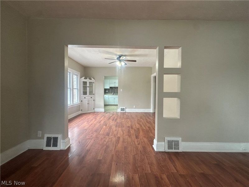 485 E 149th Street, Unit Dn/Up, Cleveland, OH 44110 Photo 4