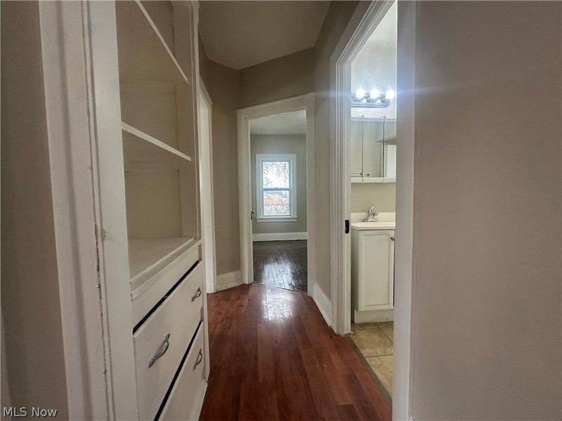 485 E 149th Street, Unit Dn/Up, Cleveland, OH 44110 Photo 6